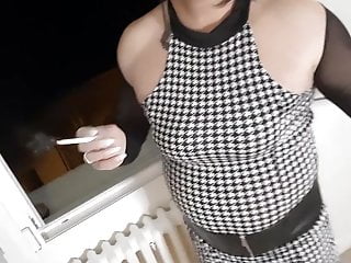 Pretty Cd Bitch Smoke And After Make An Autosatisfaction free video