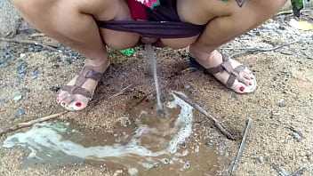 Desi Indian Bhabhi Outdoor Public Pissing Video Compilation free video