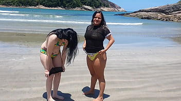 Com Minha Namorada Paty Bumbum De Férias Na Praia free video