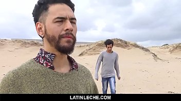 Latinleche - A Hot Latino Stud Gets His Cock Sucked By The Beach free video