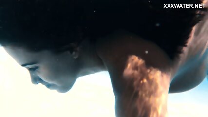 Venezuelan Juicy Teen Showing Big Tits Underwater free video